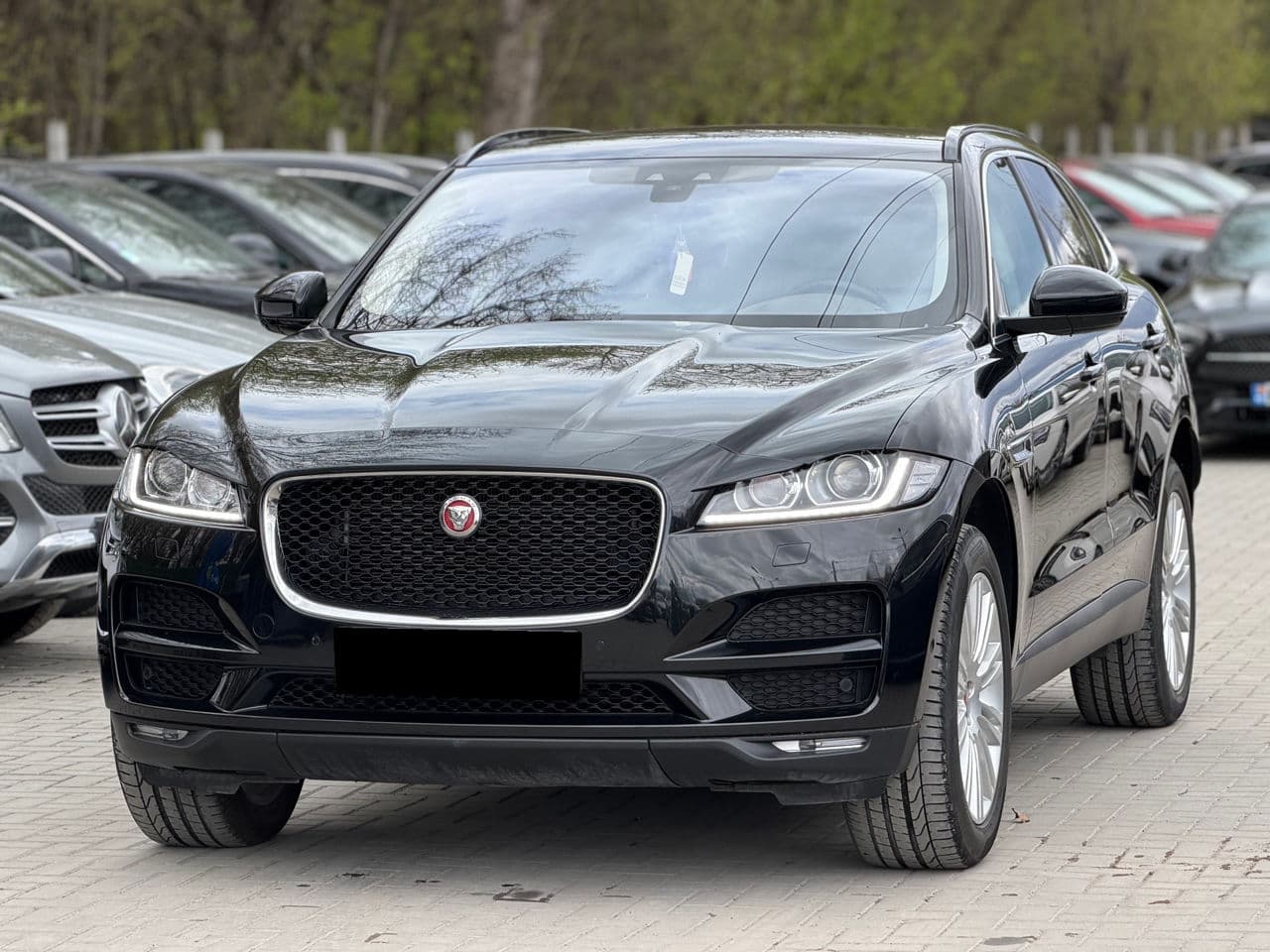 Jaguar F-Pace