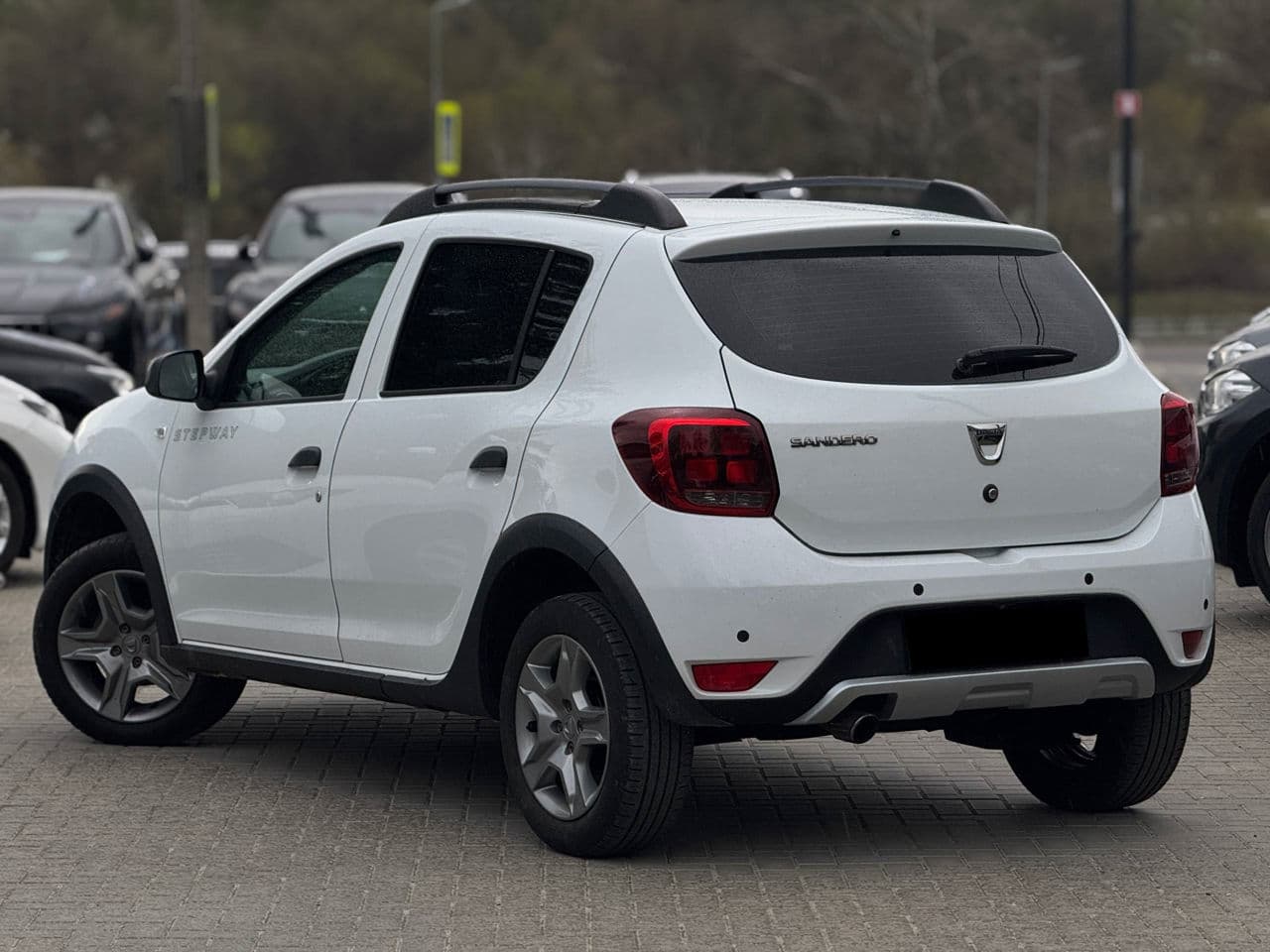 2017 Dacia Sandero Stepway — Miniatură 4