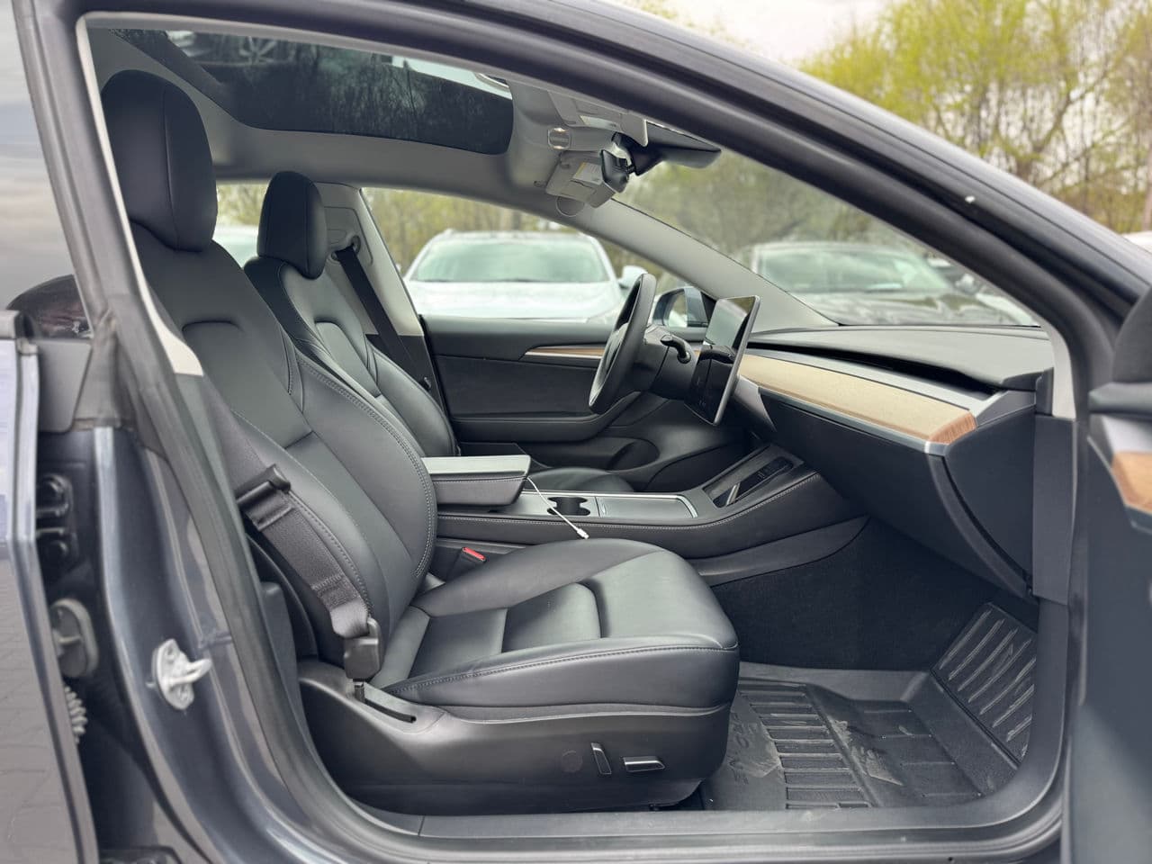2023 Tesla Model 3 — Miniatură 13
