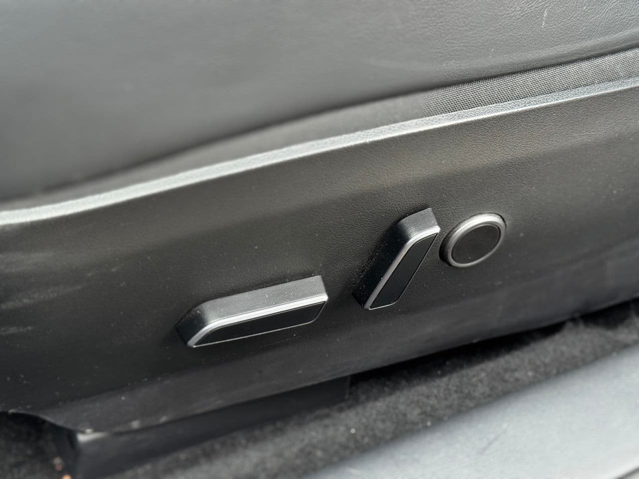 2023 Tesla Model 3 — Miniatură 7