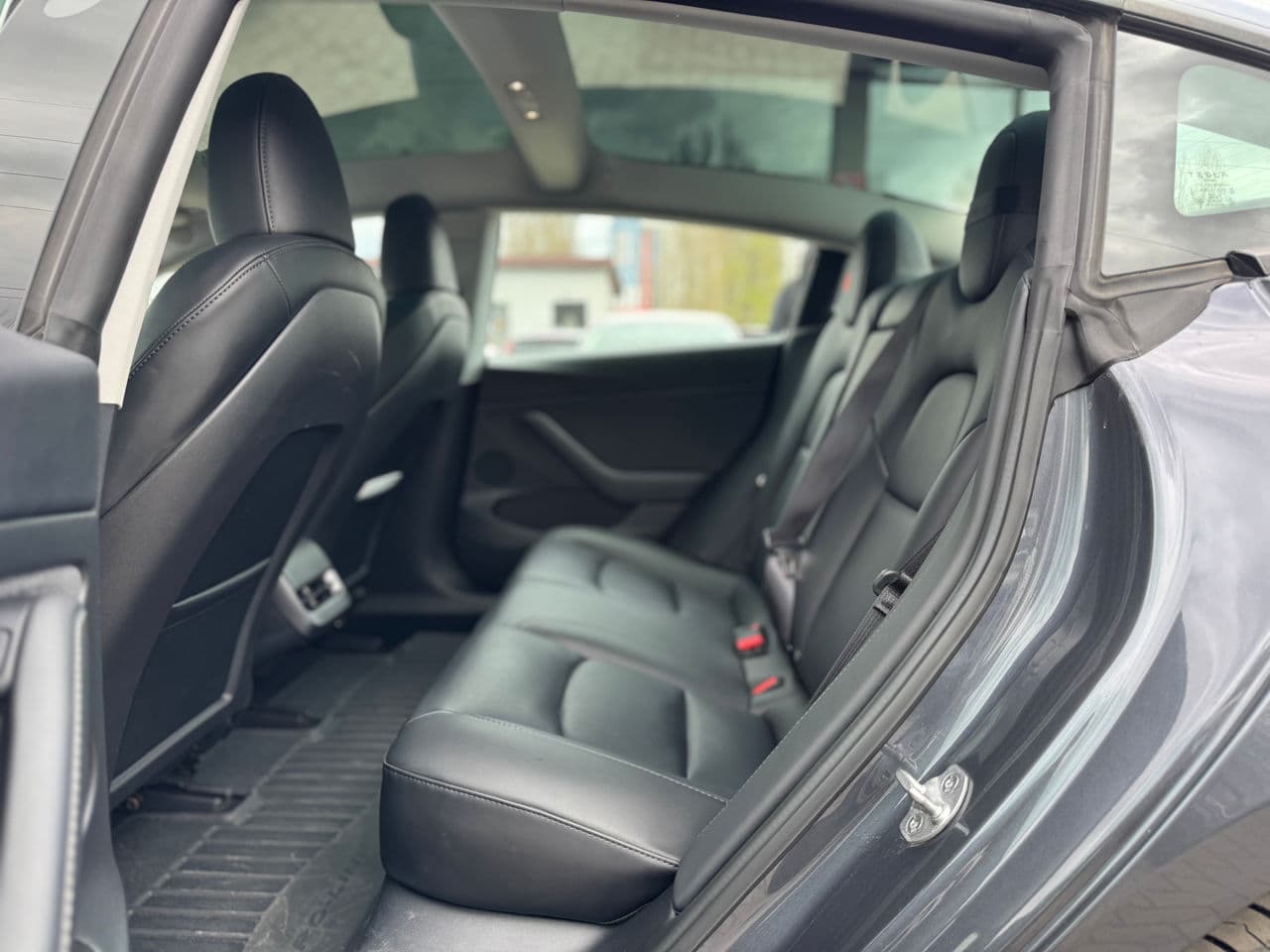 2023 Tesla Model 3 — Miniatură 15