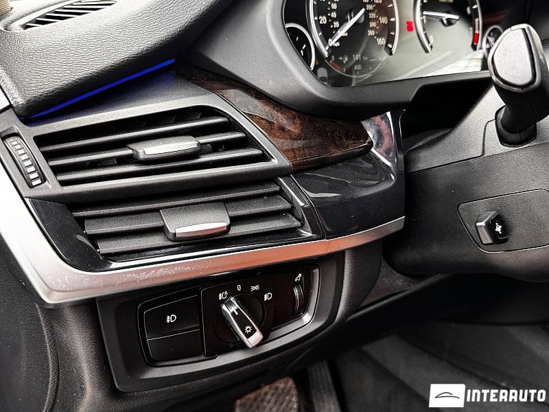 BMW X5 4.0e 2016 — Миниатюра 15