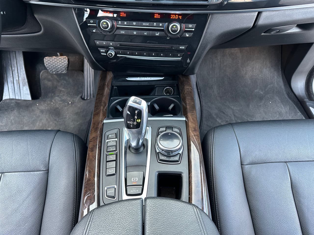 BMW X5 4.0e 2016 — Миниатюра 15