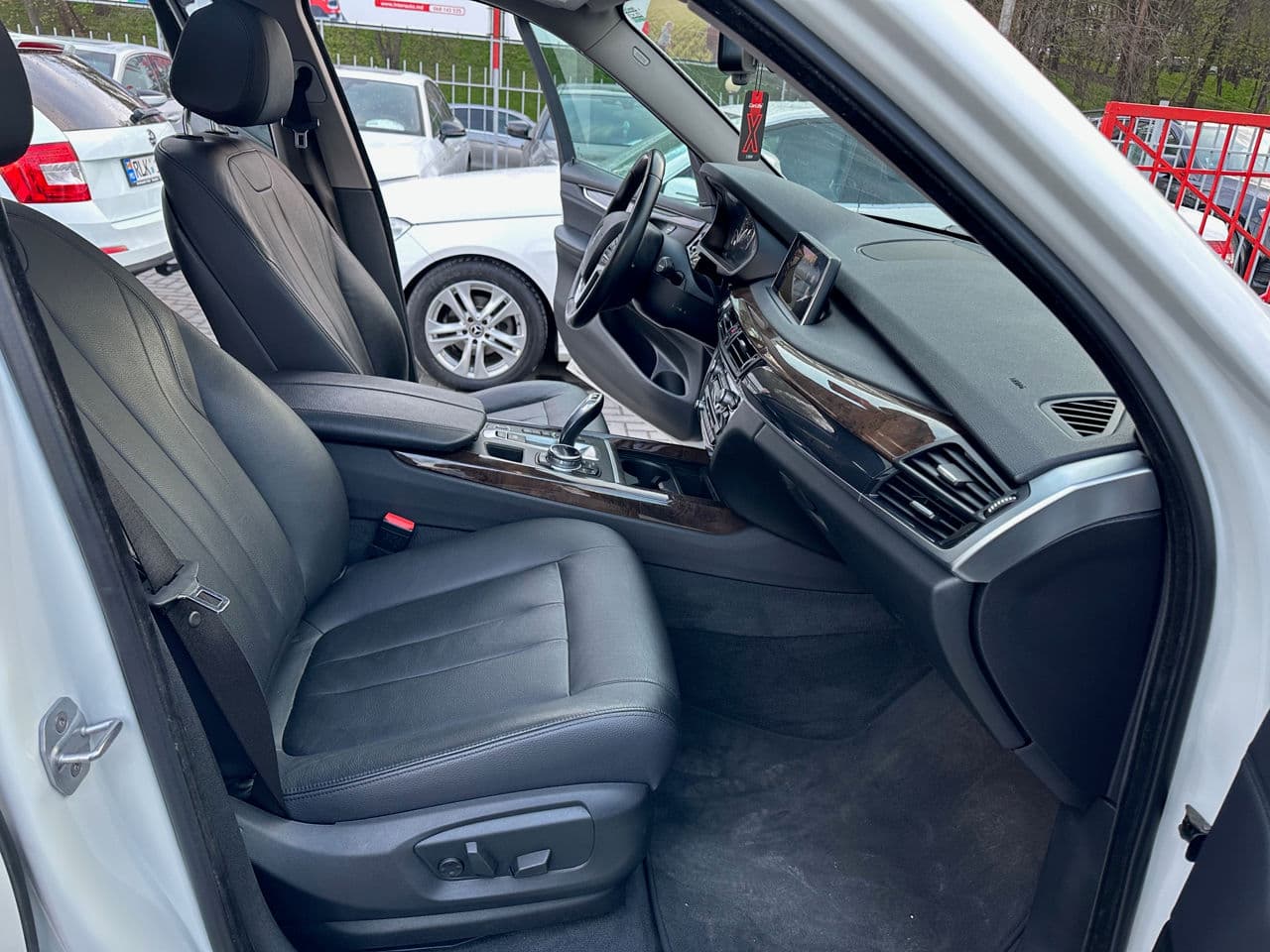 BMW X5 4.0e 2016 — Миниатюра 6
