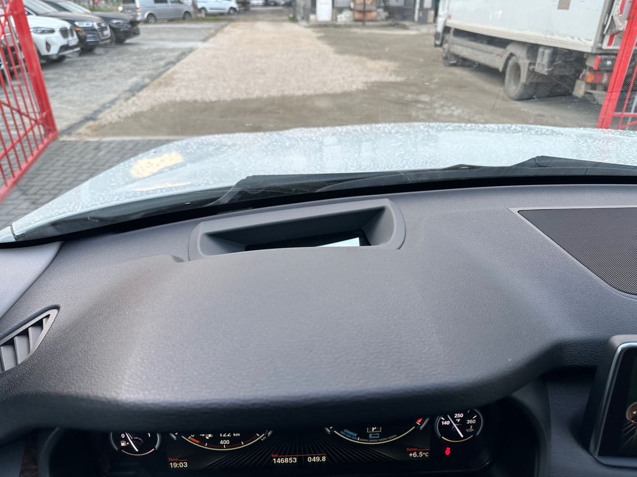BMW X5 4.0e 2016 — Миниатюра 11