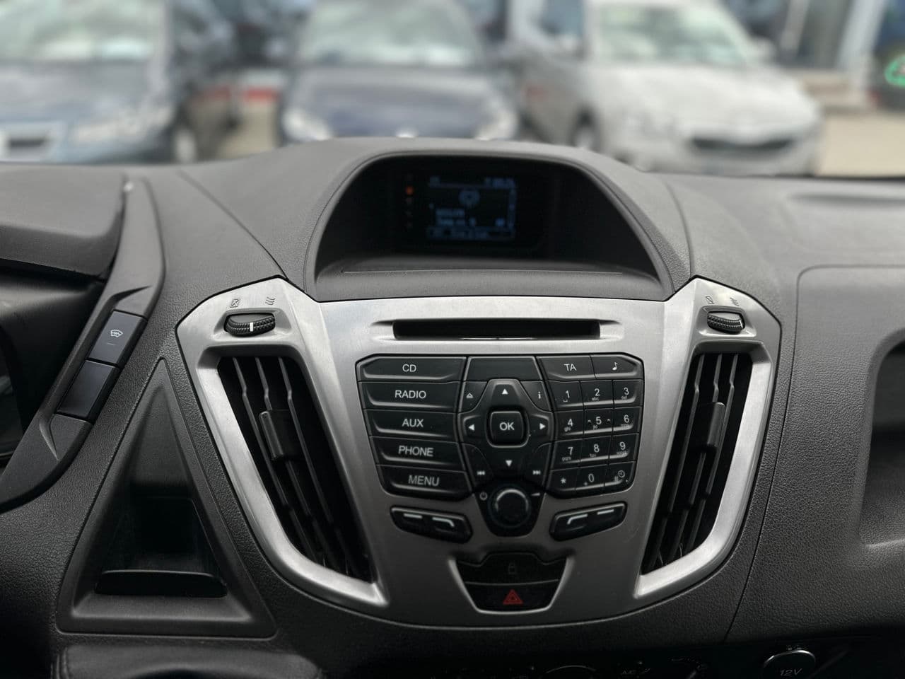 2014 Ford Transit — Miniatură 11