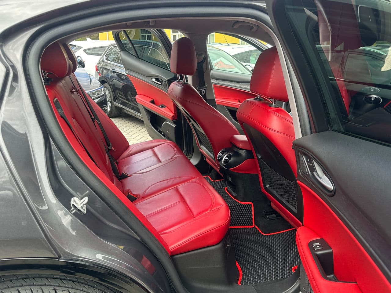 Alfa Romeo Stelvio Ti 2020 — Миниатюра 14