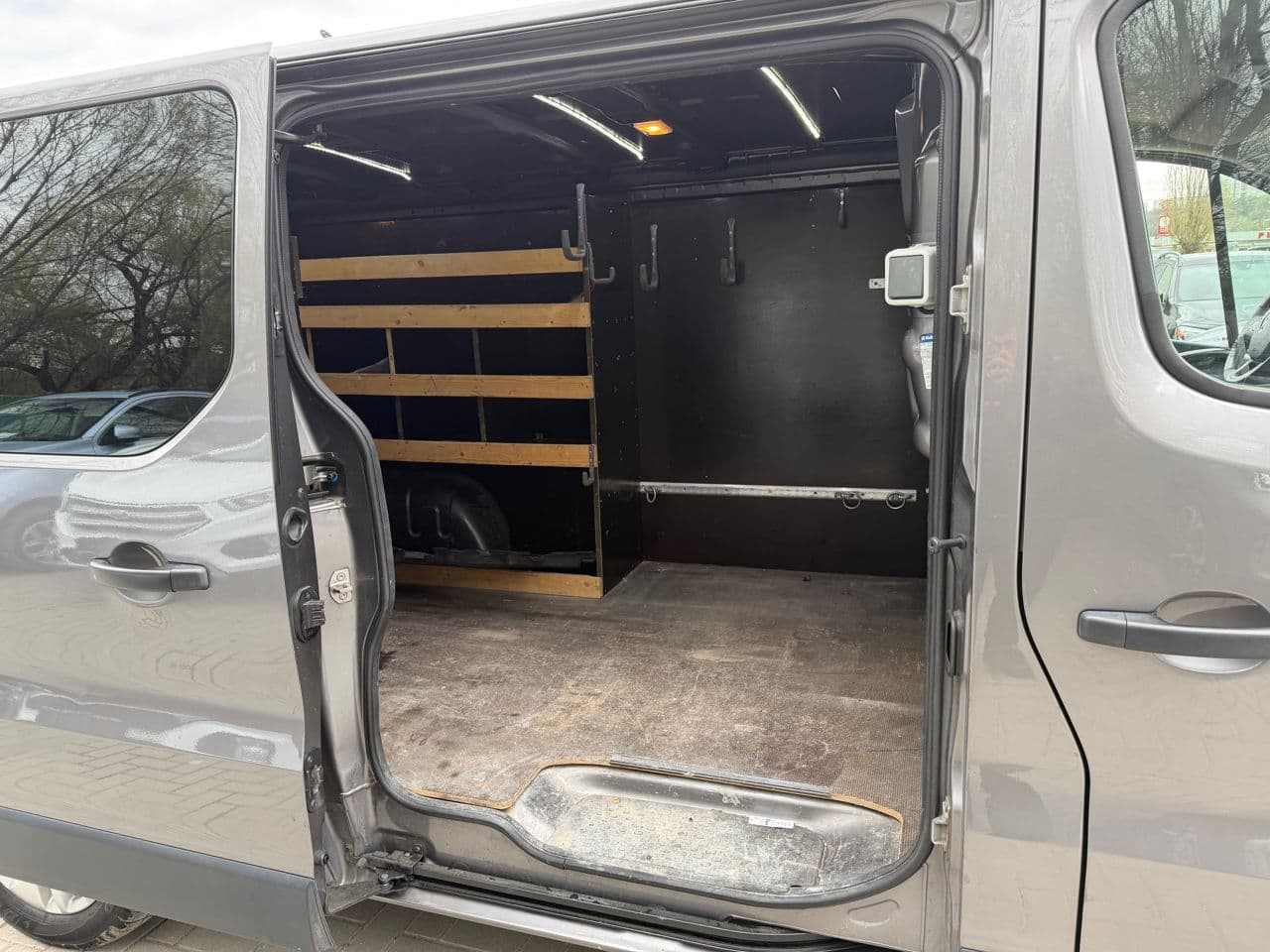 2015 Renault Trafic — Miniatură 14