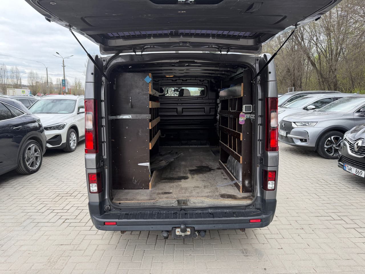 2015 Renault Trafic — Miniatură 15