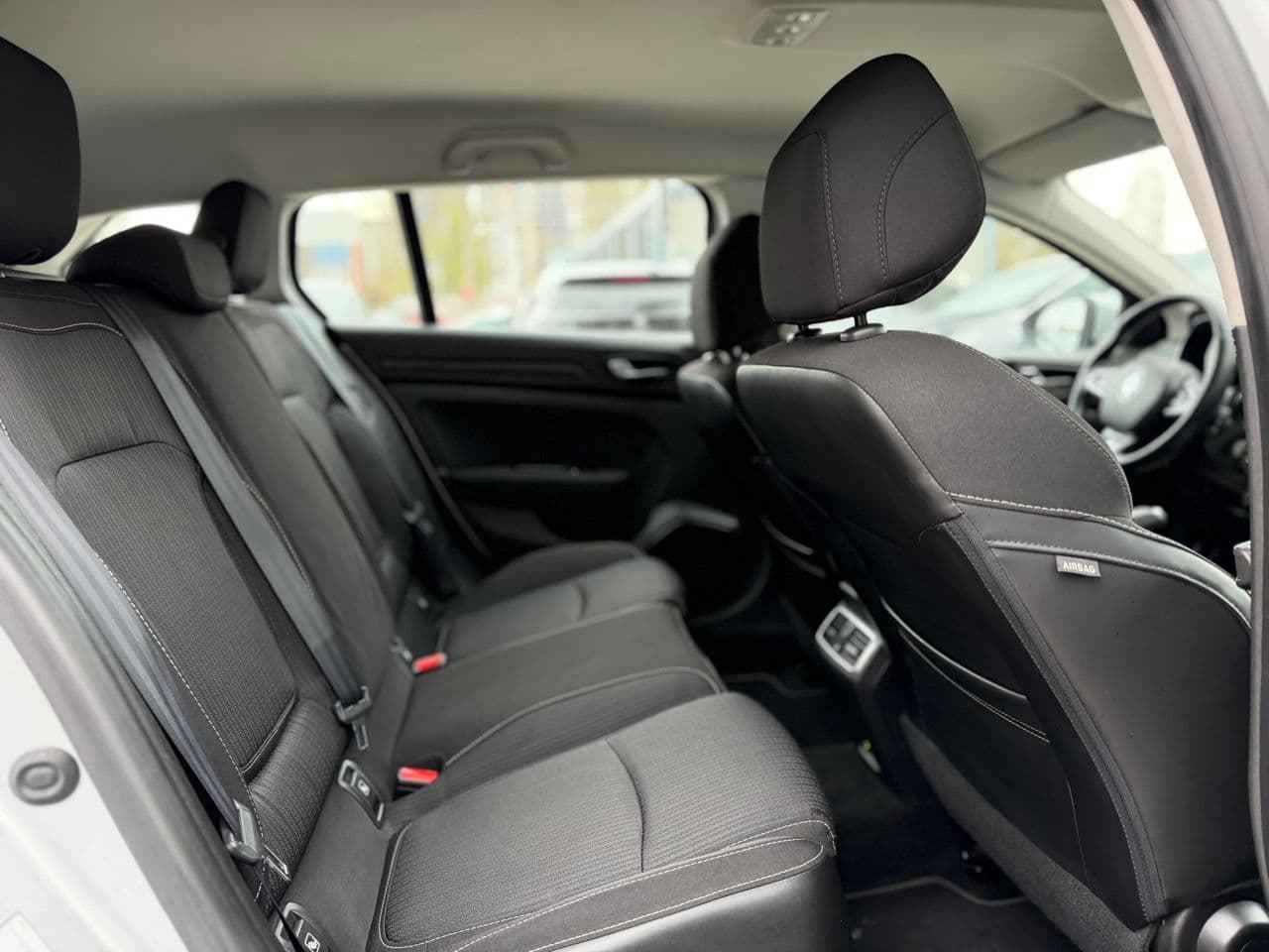 2018 Renault Megane — Miniatură 15