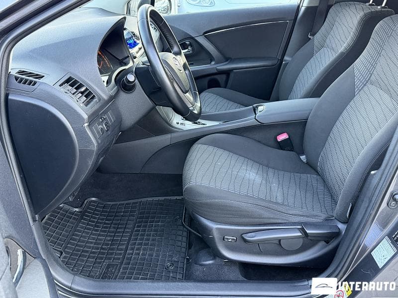 Toyota Avensis 2011 — Миниатюра 7