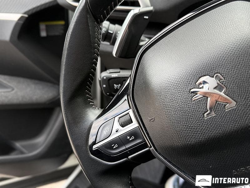 2021 Peugeot 3008 — Miniatură 7