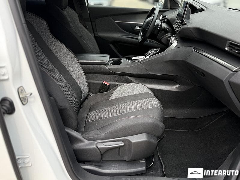2021 Peugeot 3008 — Miniatură 17