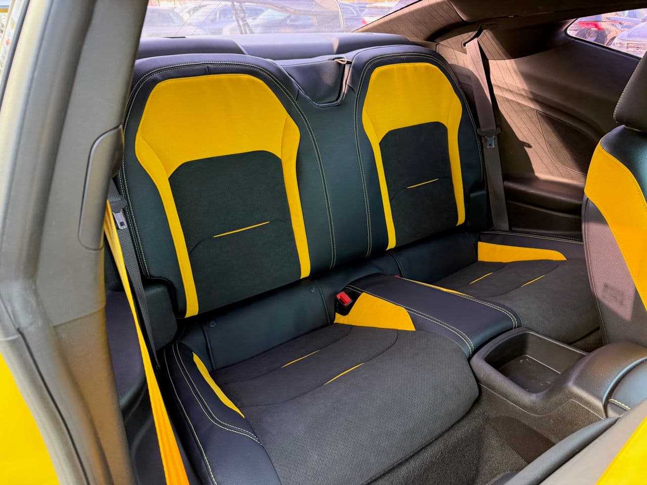 2016 Chevrolet Camaro — Miniatură 17
