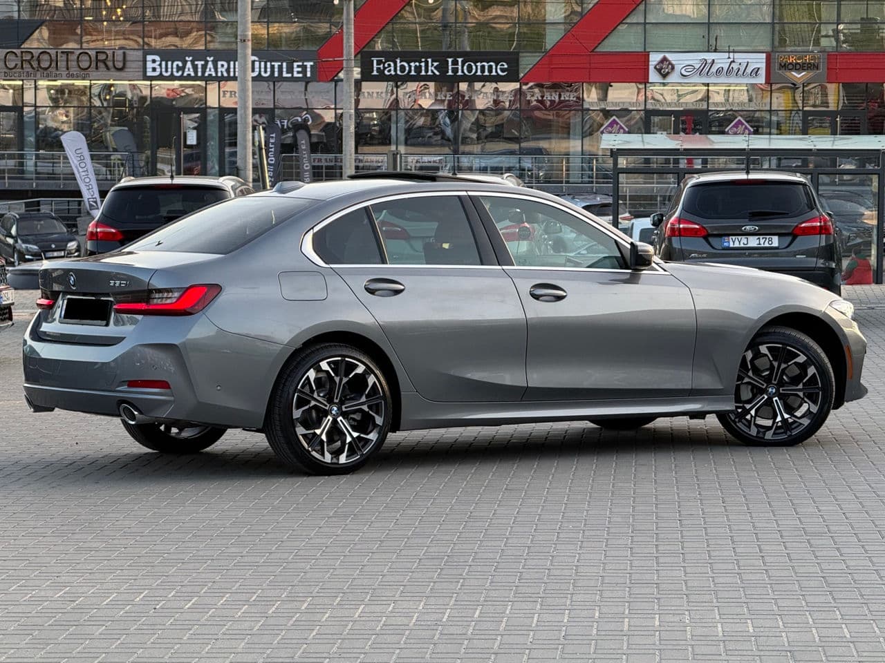 2024 BMW 330 — Miniatură 3
