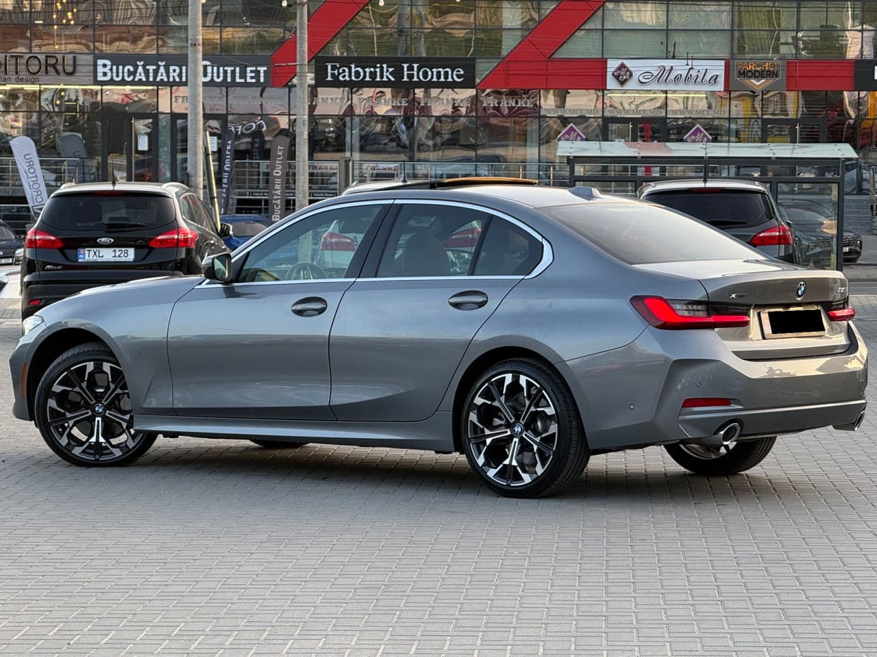 2024 BMW 330 — Miniatură 4