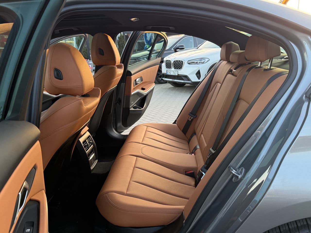 2024 BMW 330 — Miniatură 17