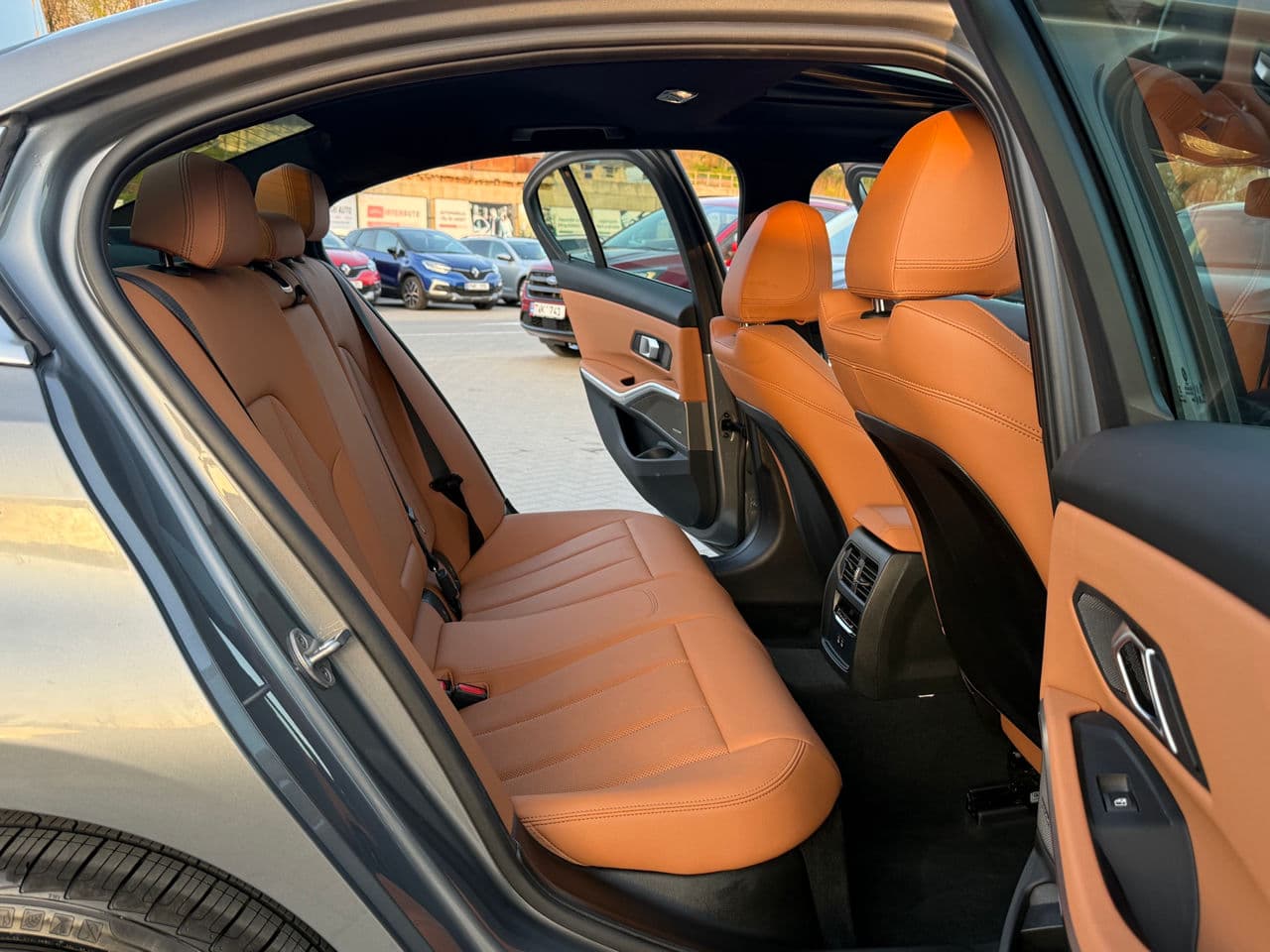 2024 BMW 330 — Miniatură 19
