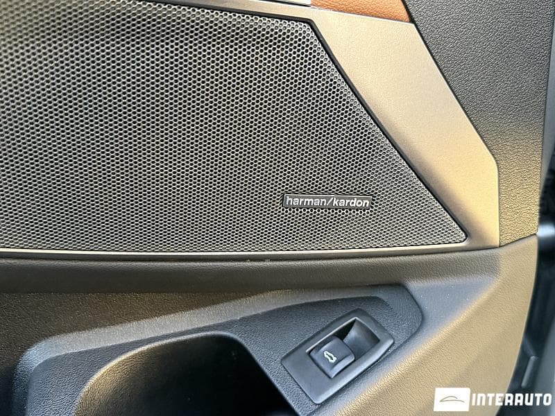 2024 BMW 330 — Miniatură 26