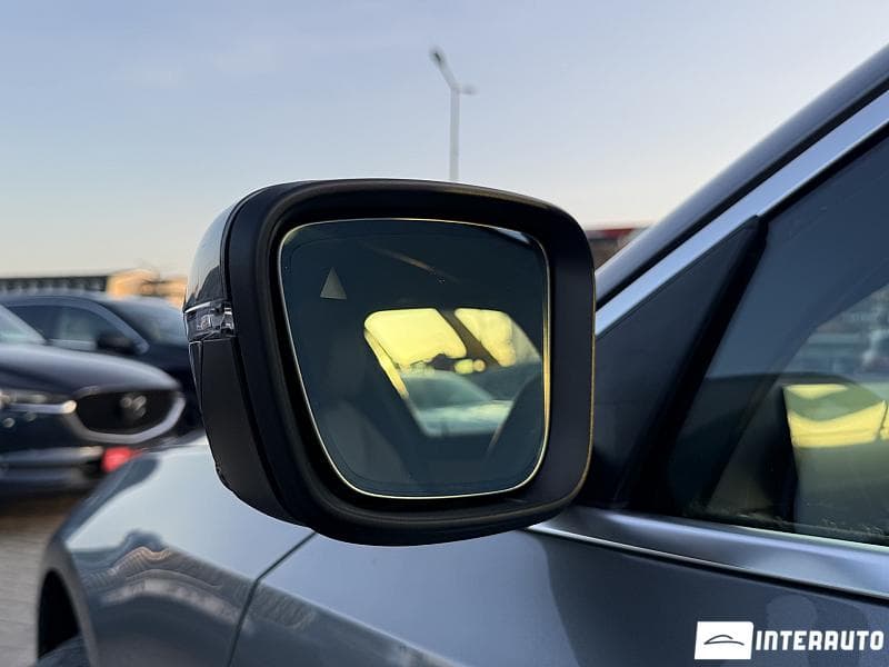 2024 BMW 330 — Miniatură 24