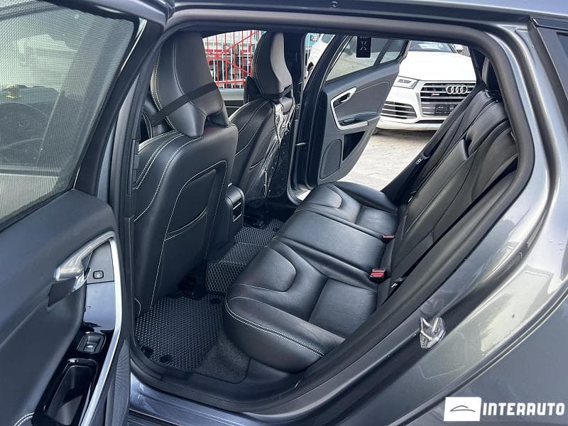 Volvo V 60 2016 — Миниатюра 8