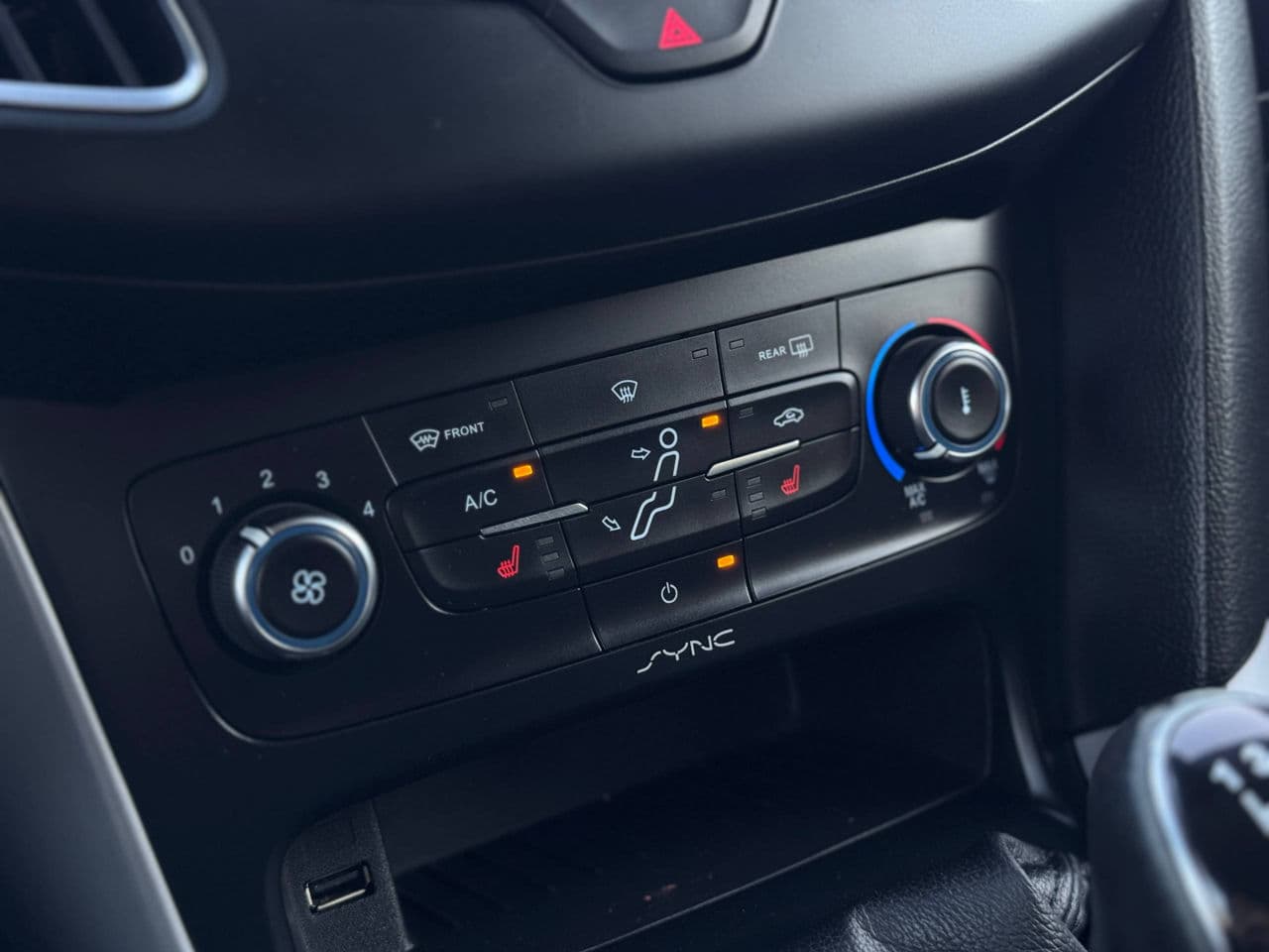 2015 Ford Focus — Miniatură 12
