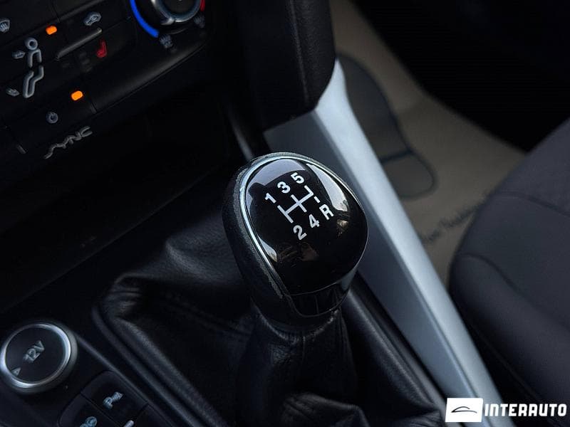2015 Ford Focus — Miniatură 14