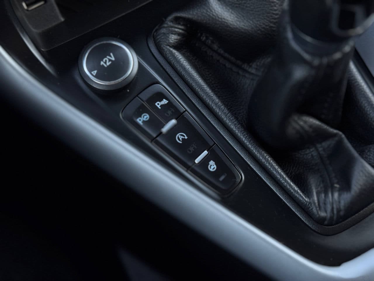 2015 Ford Focus — Miniatură 13