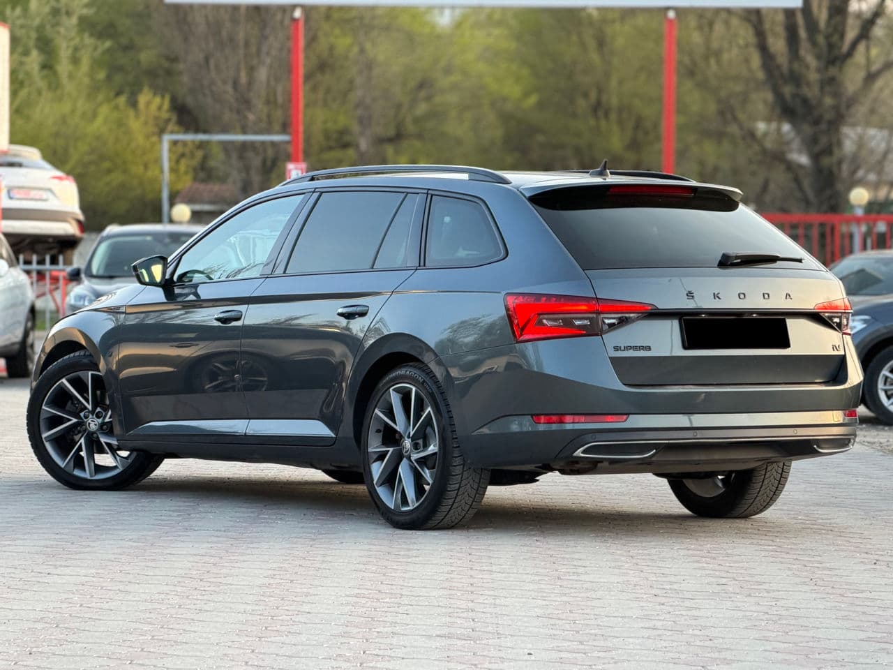2020 Skoda Superb — Miniatură 3