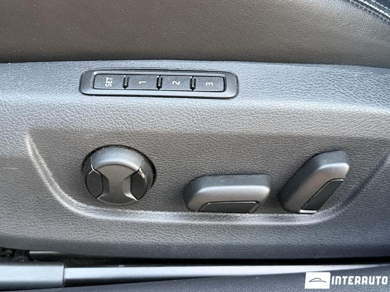 2020 Skoda Superb — Miniatură 10