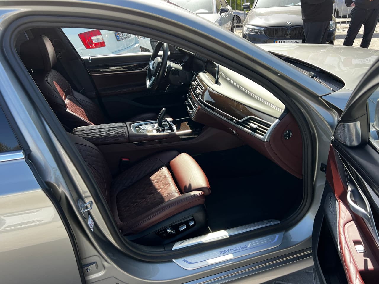 BMW 745e 2019 — Миниатюра 5
