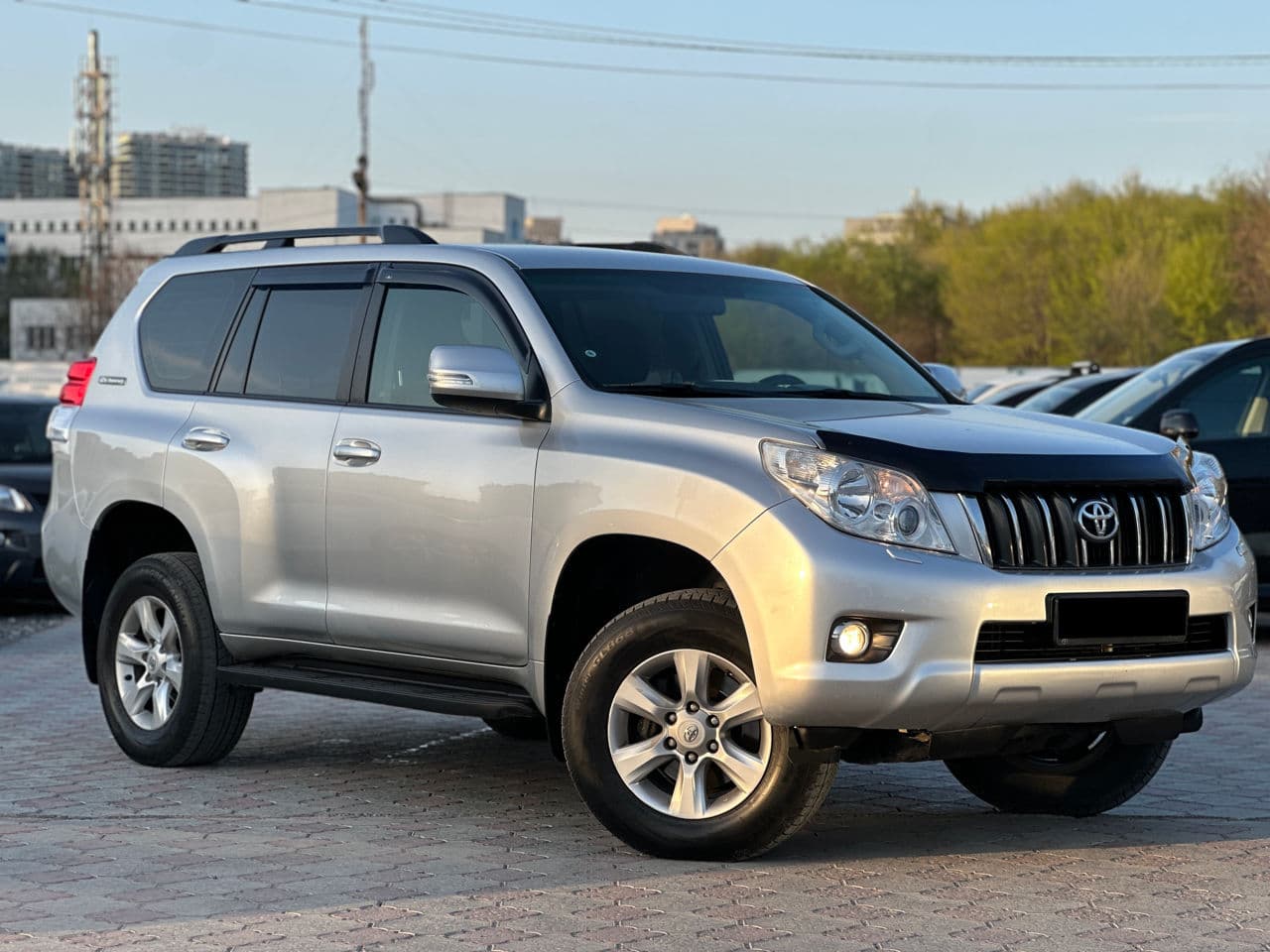 2012 Toyota Land Cruiser Prado — Miniatură 4