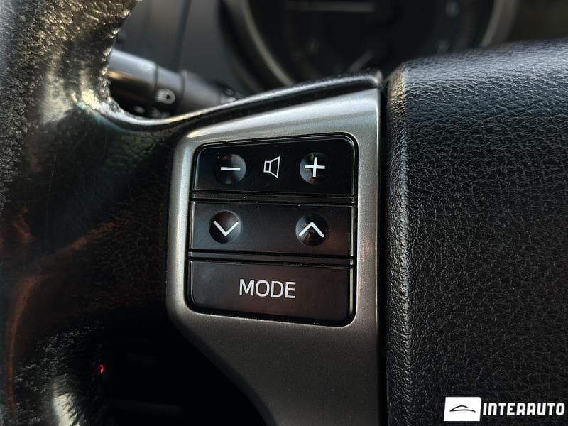 2012 Toyota Land Cruiser Prado — Miniatură 11