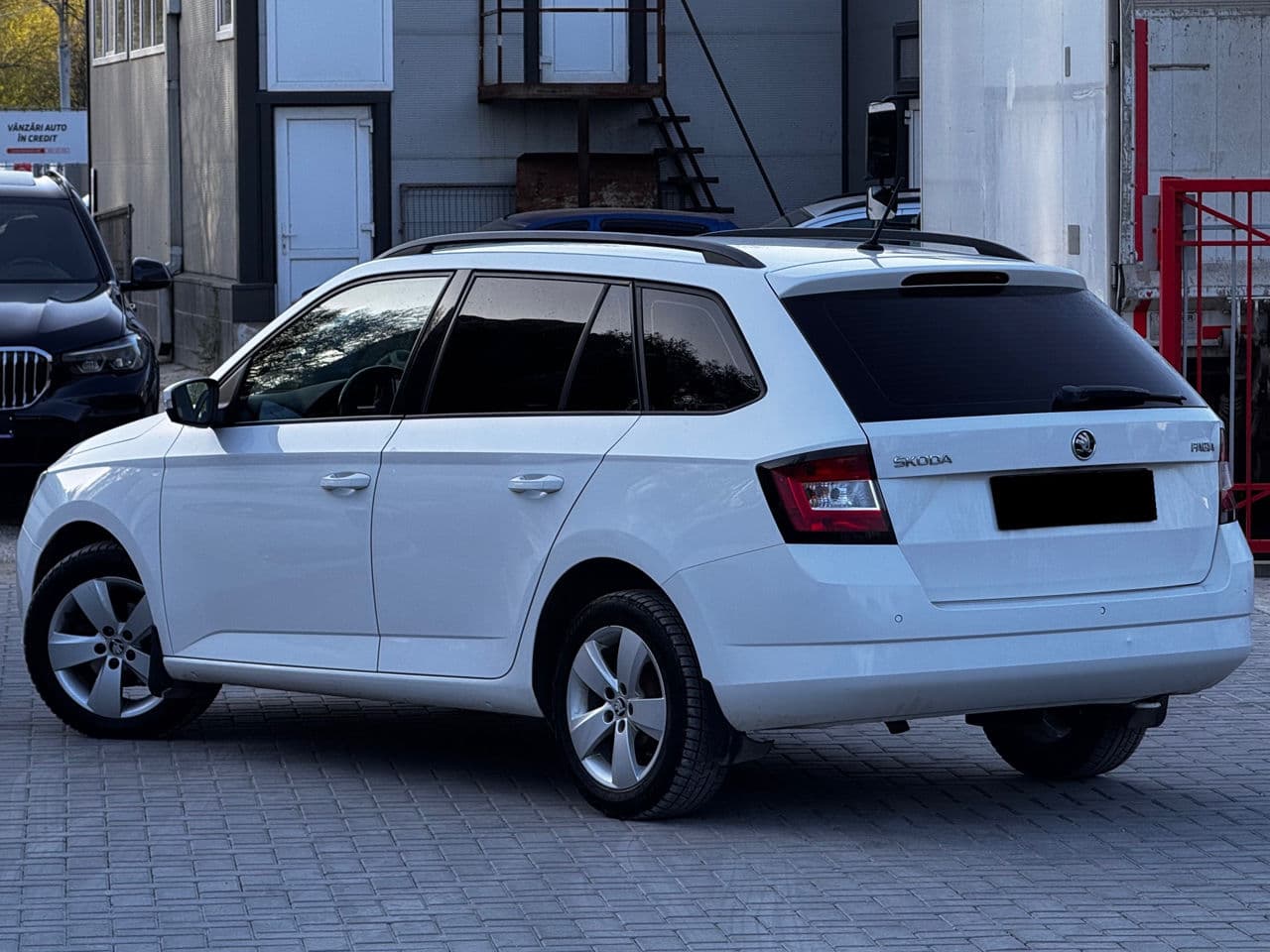 2015 Skoda Fabia — Miniatură 2