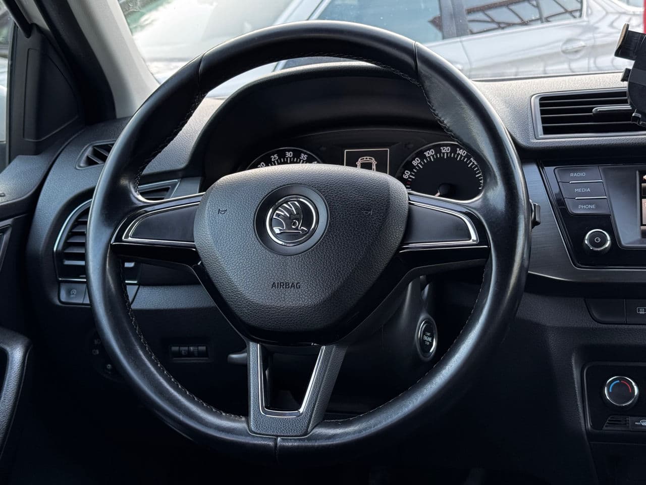 2015 Skoda Fabia — Miniatură 11