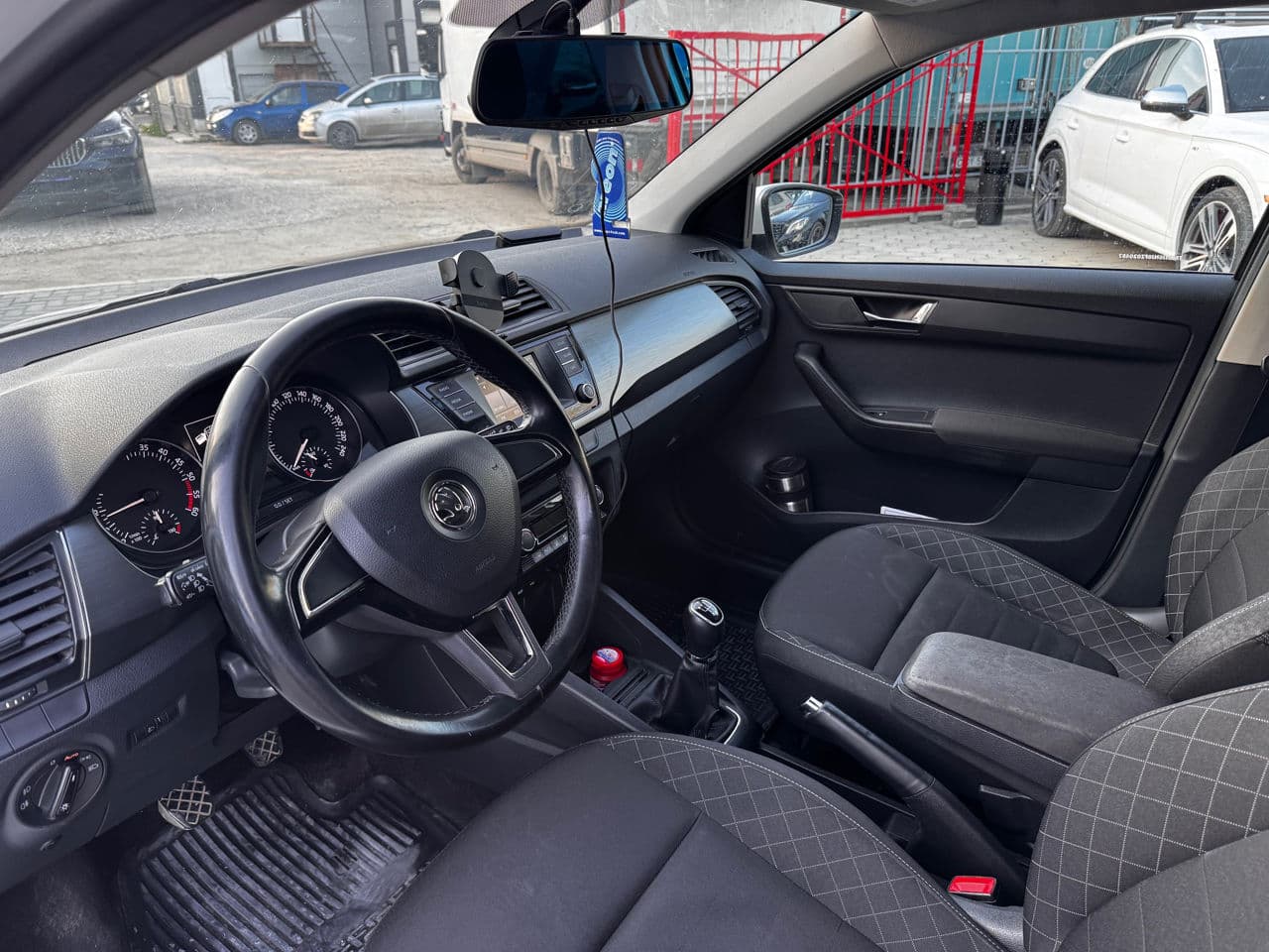 2015 Skoda Fabia — Miniatură 5