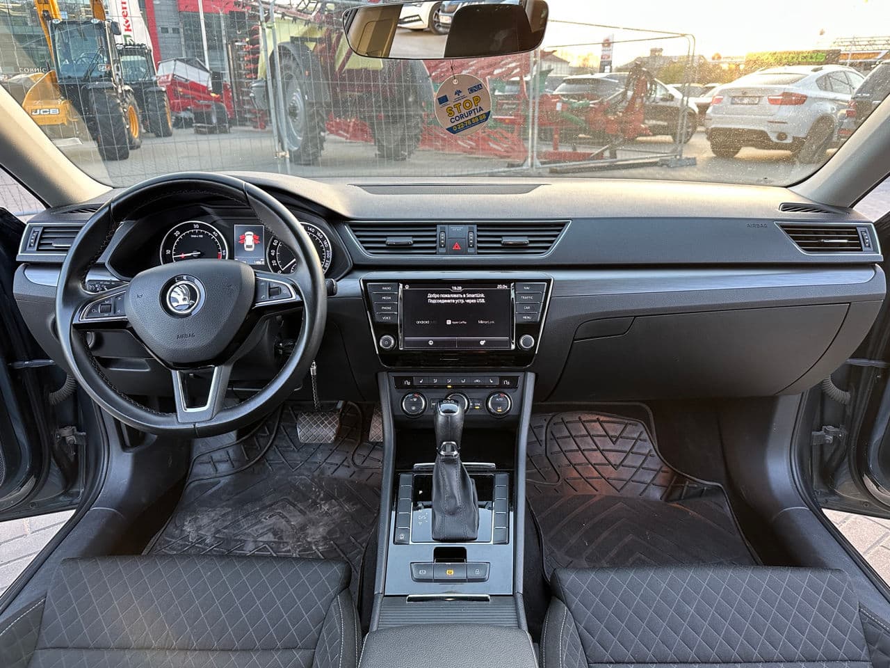 2017 Skoda Superb — Miniatură 6