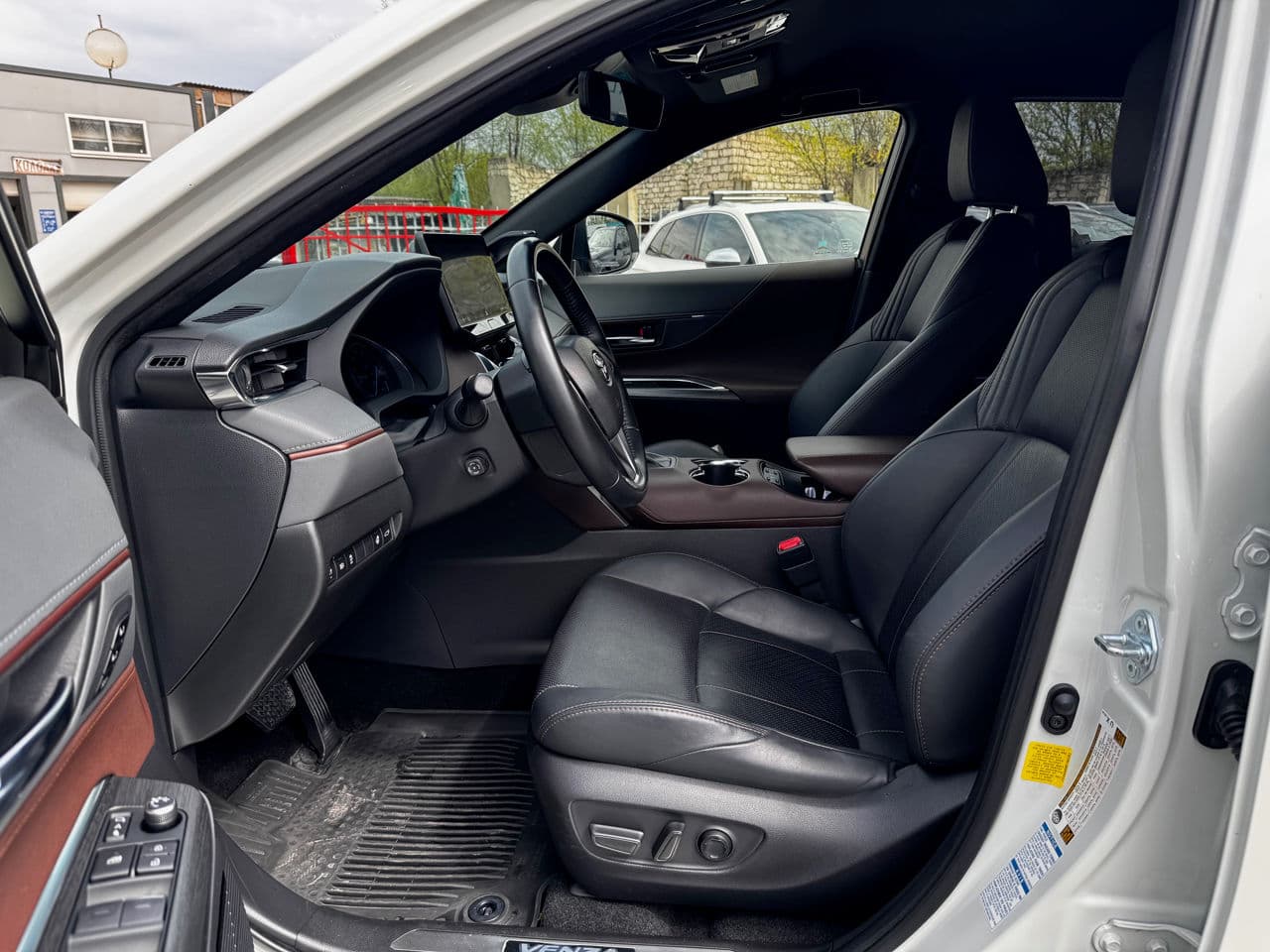 2021 Toyota Venza — Miniatură 6