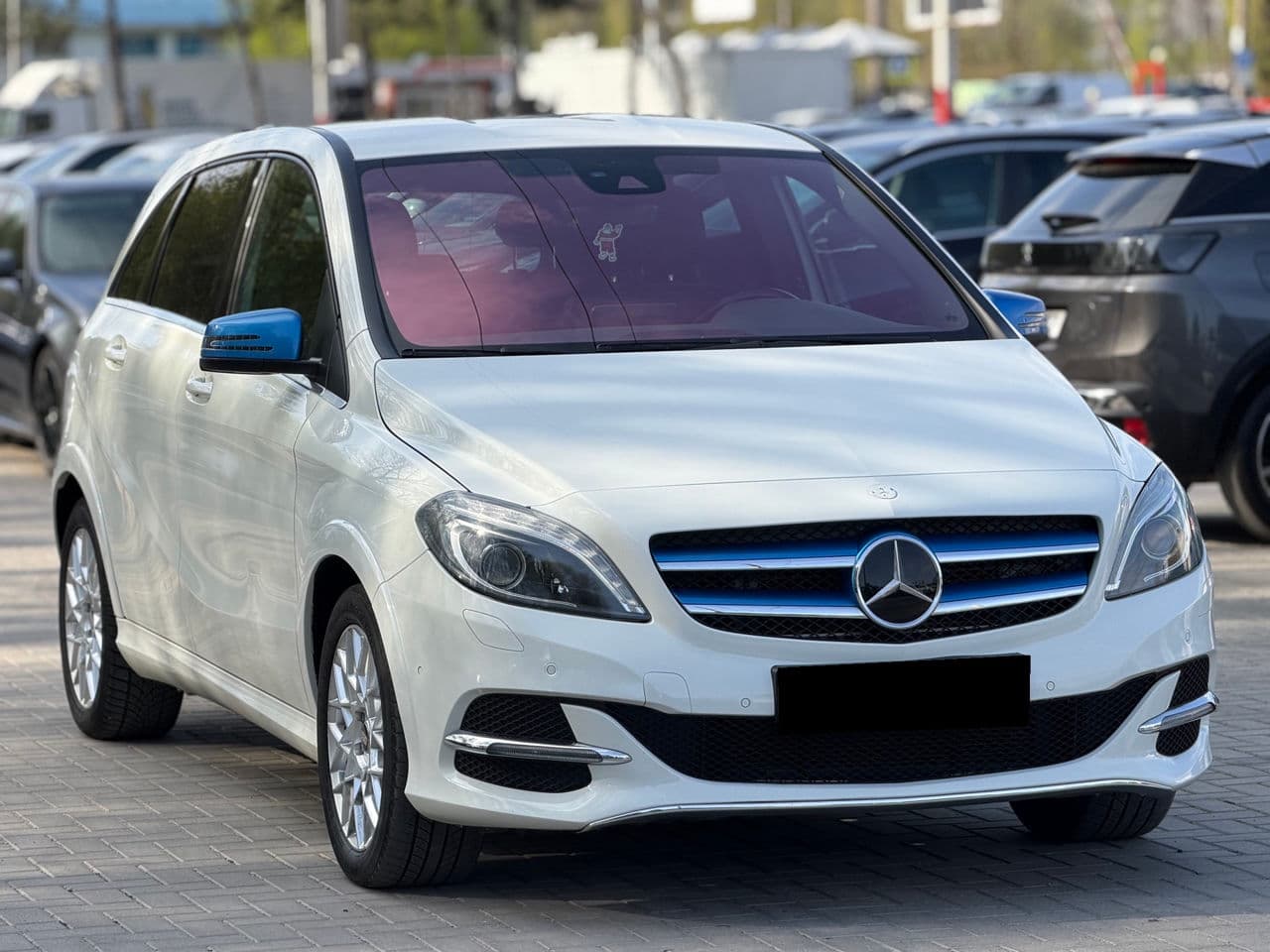 Mercedes B 250E 2015 — Миниатюра 3