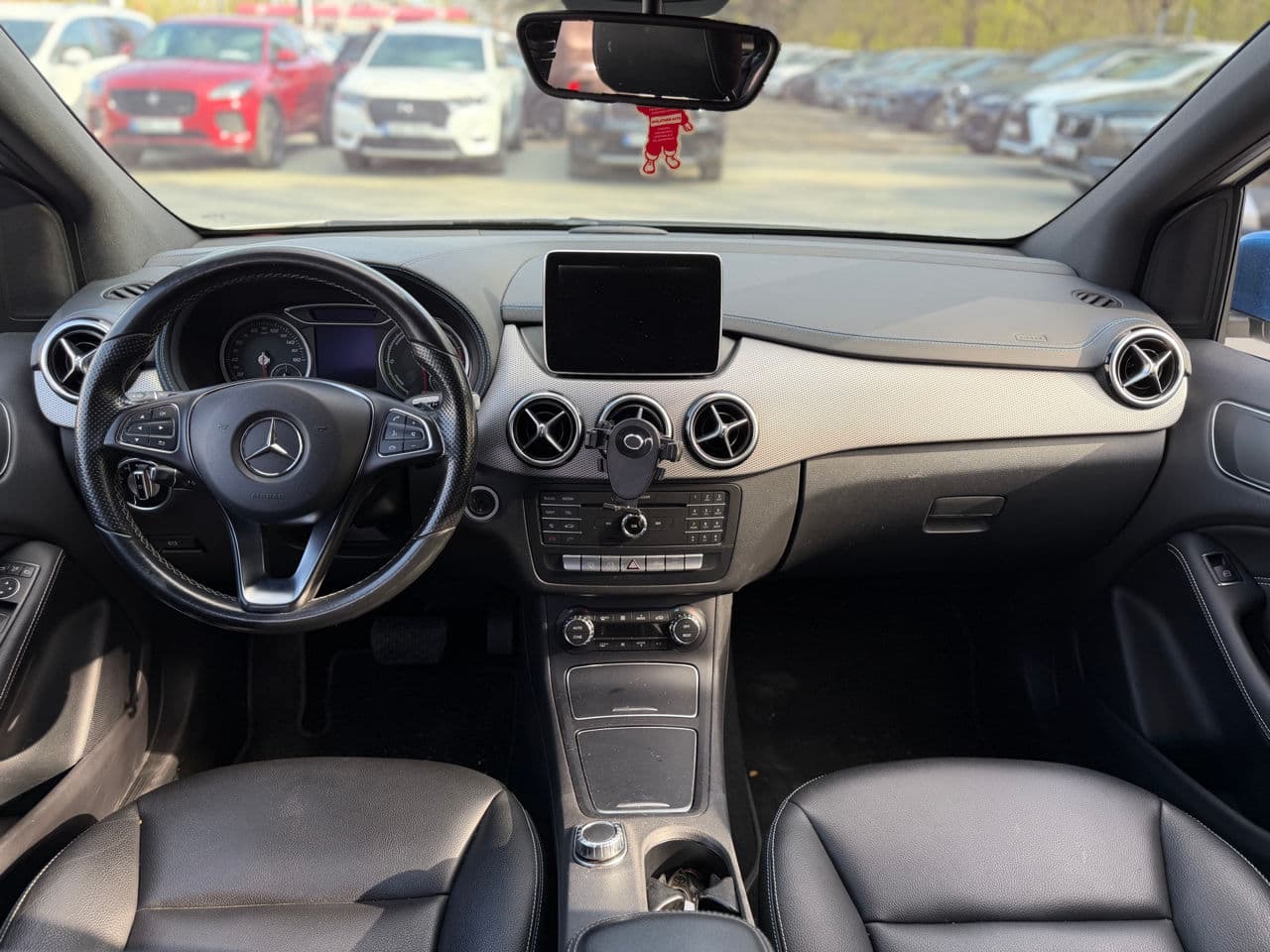 Mercedes B 250E 2015 — Миниатюра 16