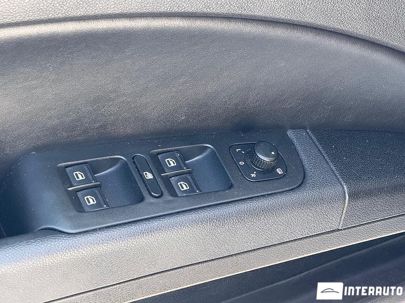 2009 Skoda Superb — Miniatură 5