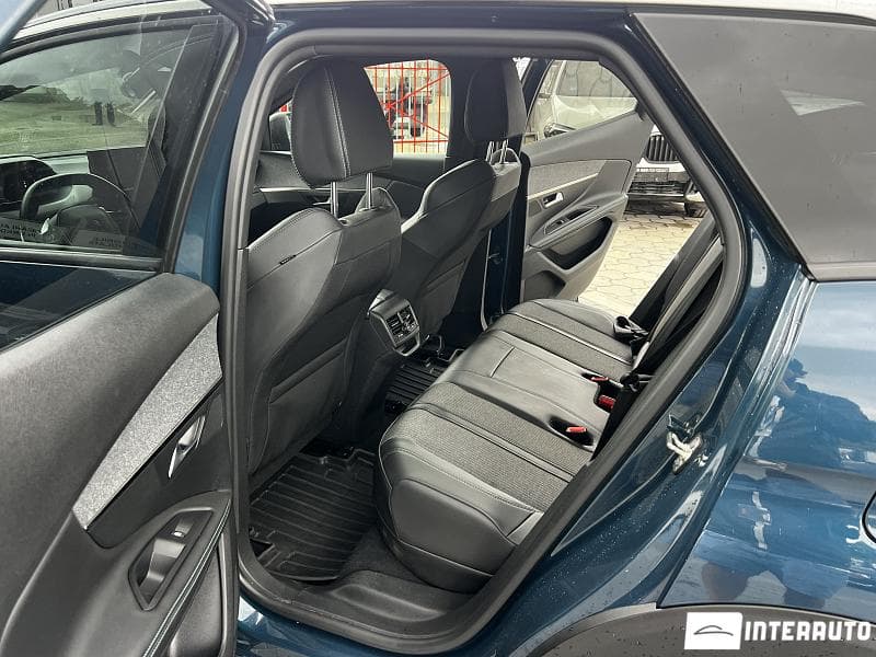 2023 Peugeot 3008 — Miniatură 8