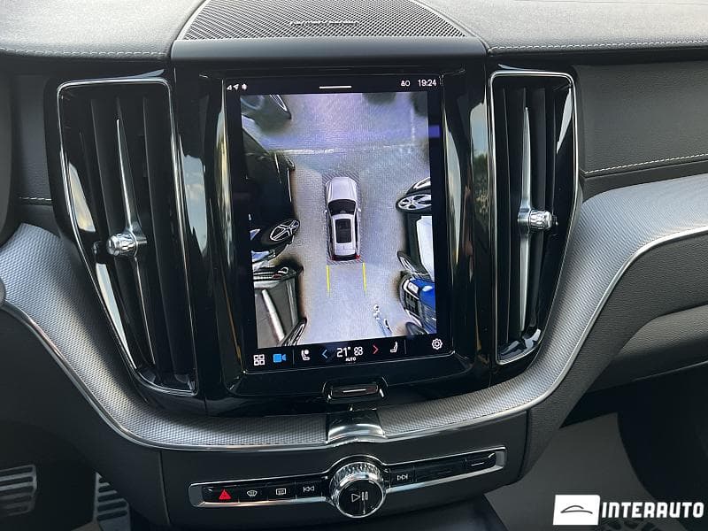 Volvo XC 60 2022 — Миниатюра 16