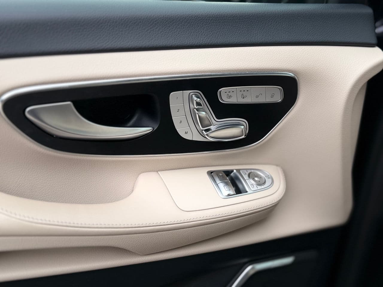 2019 Mercedes V 300 — Miniatură 6