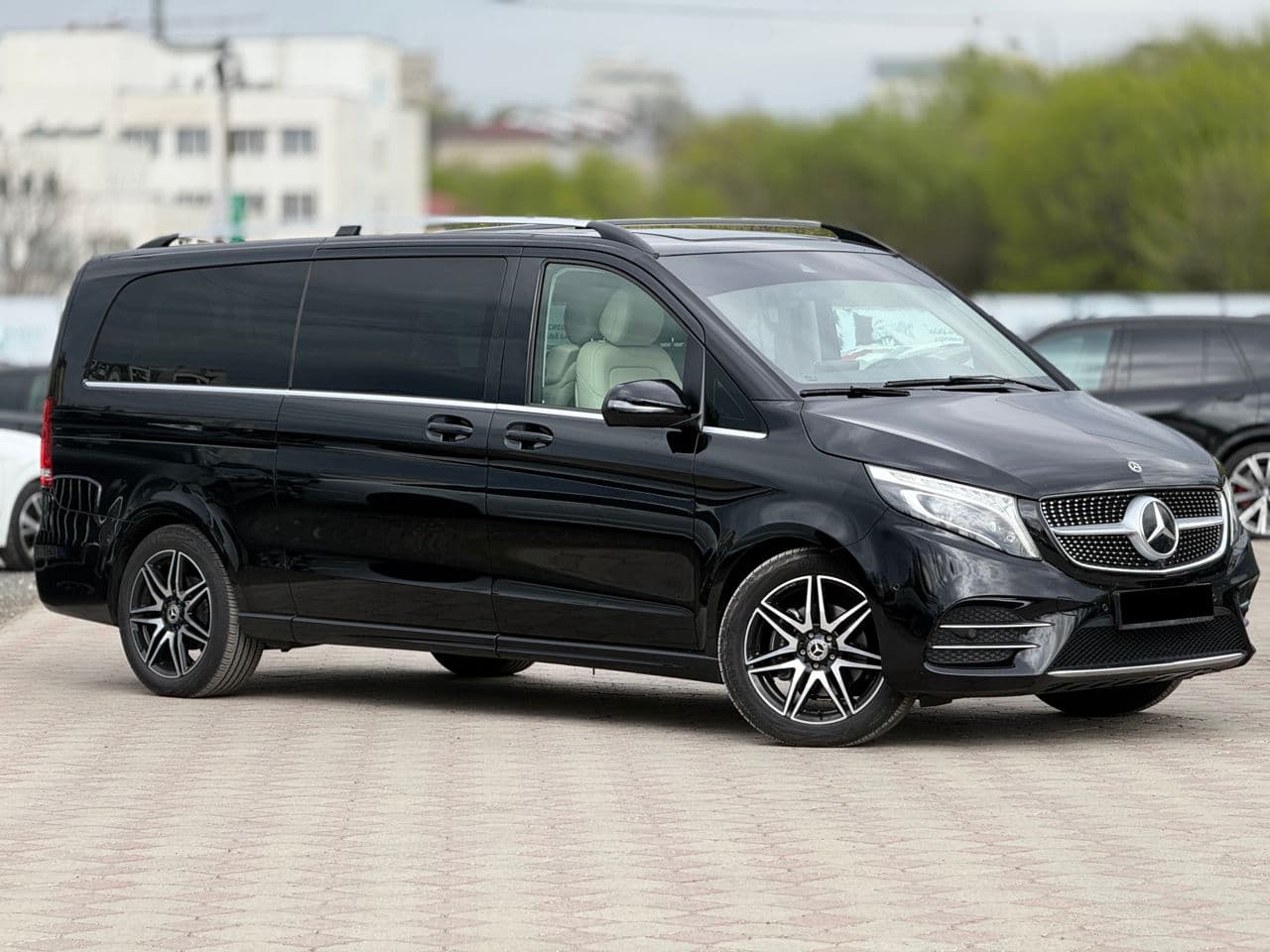 2019 Mercedes V 300 — Miniatură 4