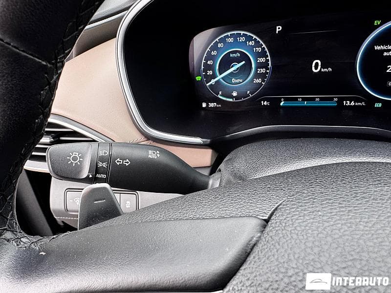 2023 Hyundai Santa Fe — Miniatură 11