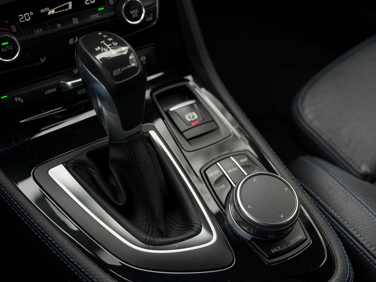 BMW 225XE 2018 — Миниатюра 18