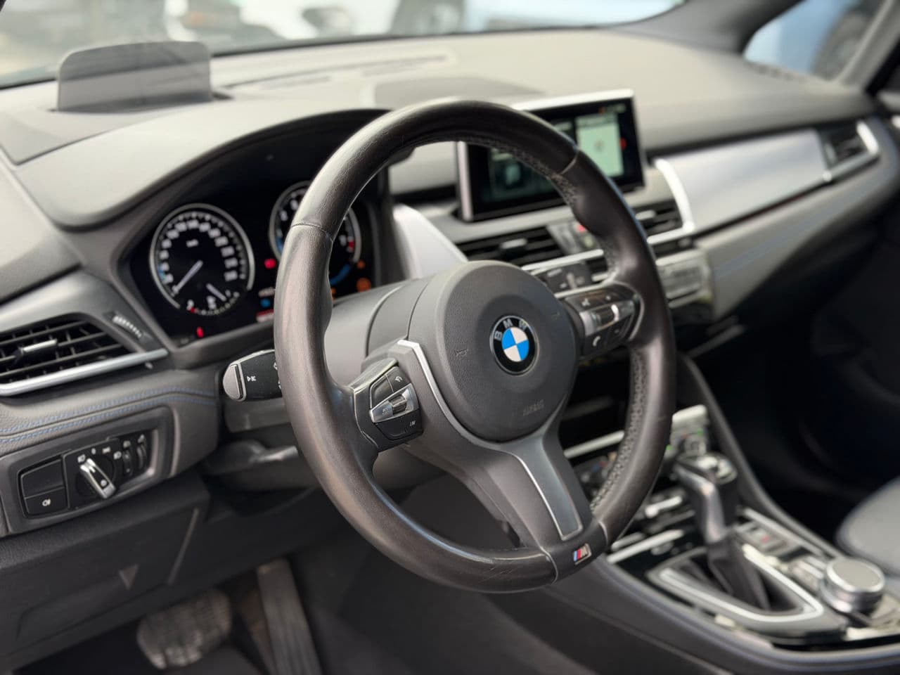 BMW 225XE 2018 — Миниатюра 9