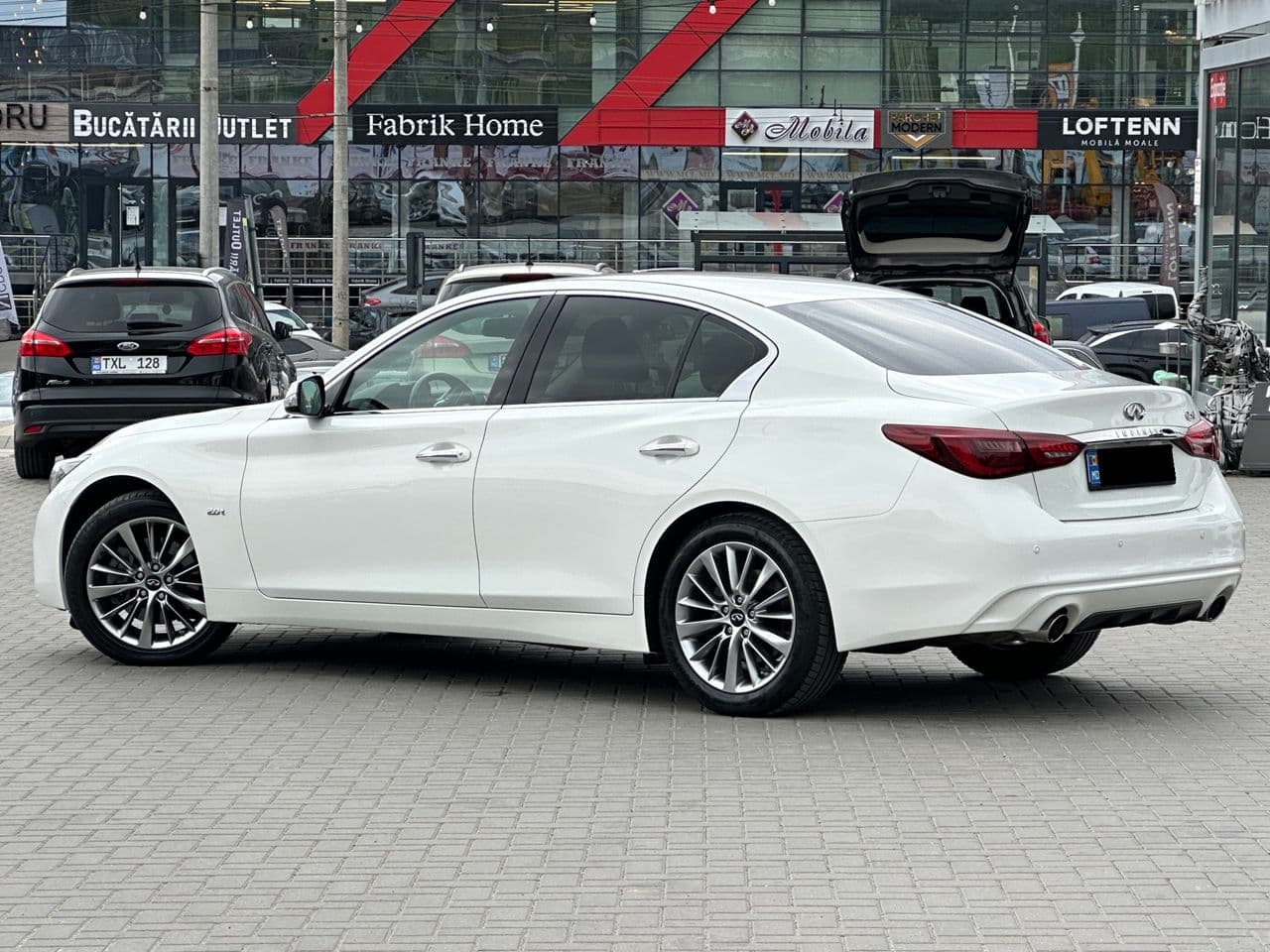 2017 Infiniti Q50 — Miniatură 4