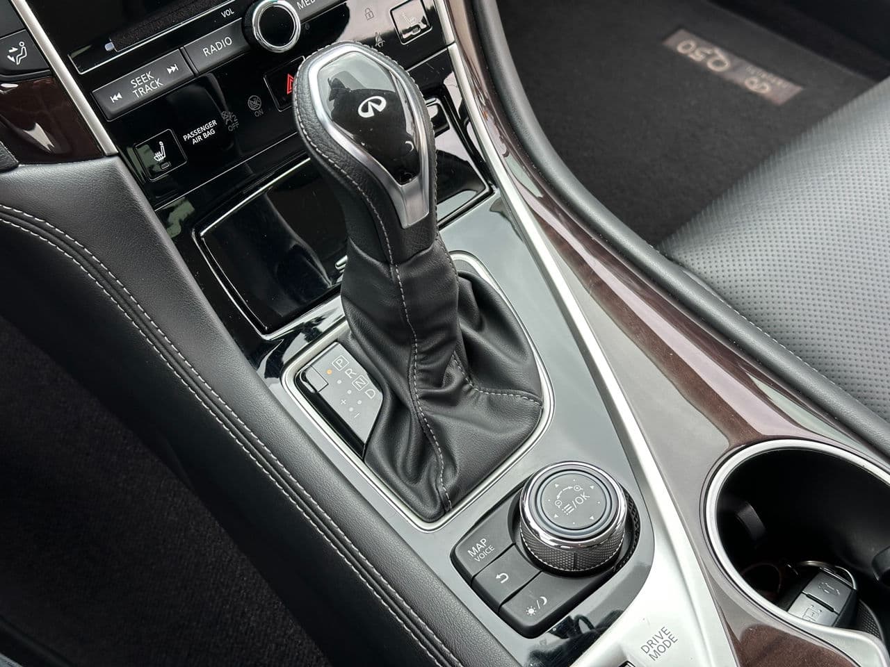 2017 Infiniti Q50 — Miniatură 12